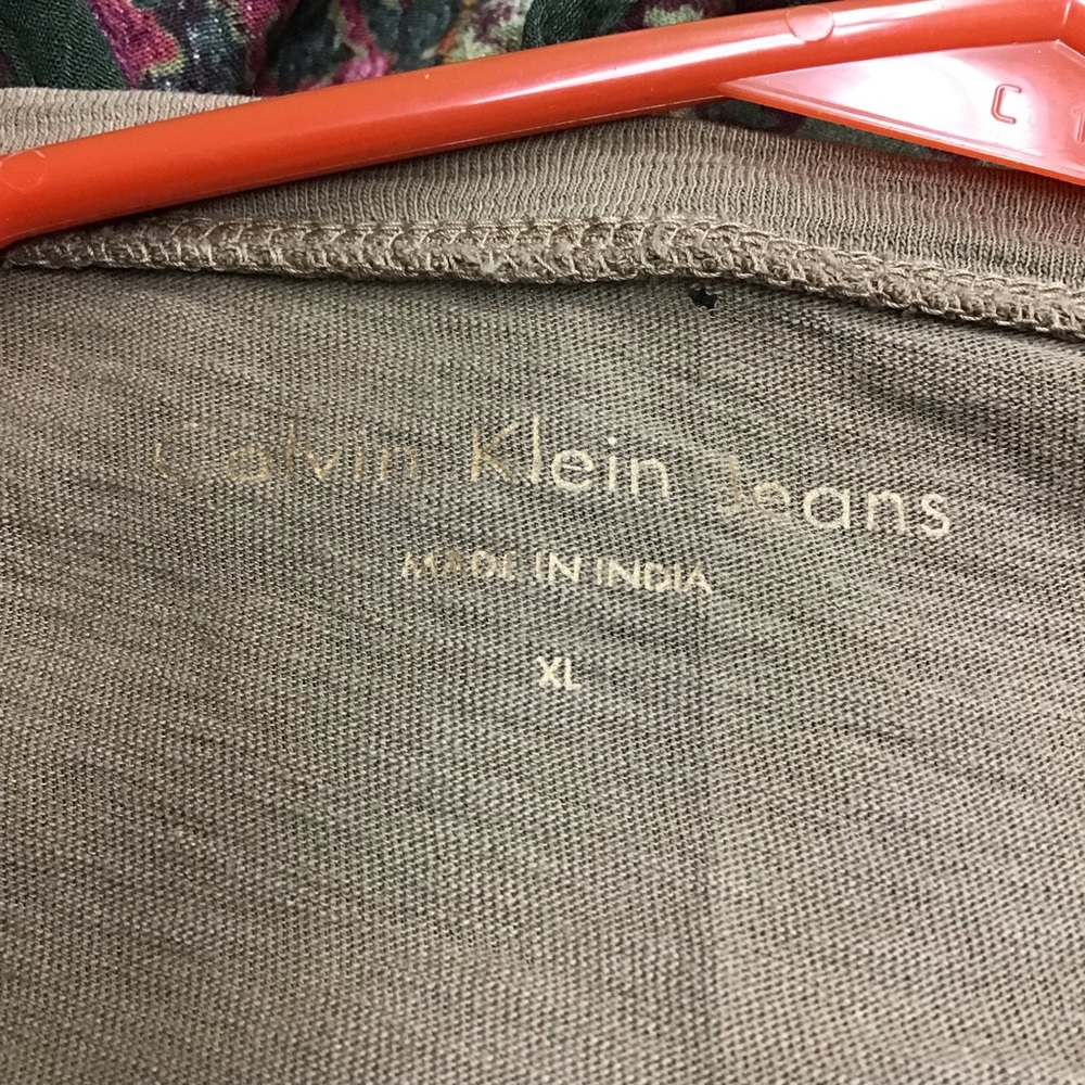 CALVIN KLEIN  women's short sleeve top sz XL  brown-ish - Picture 4 of 5